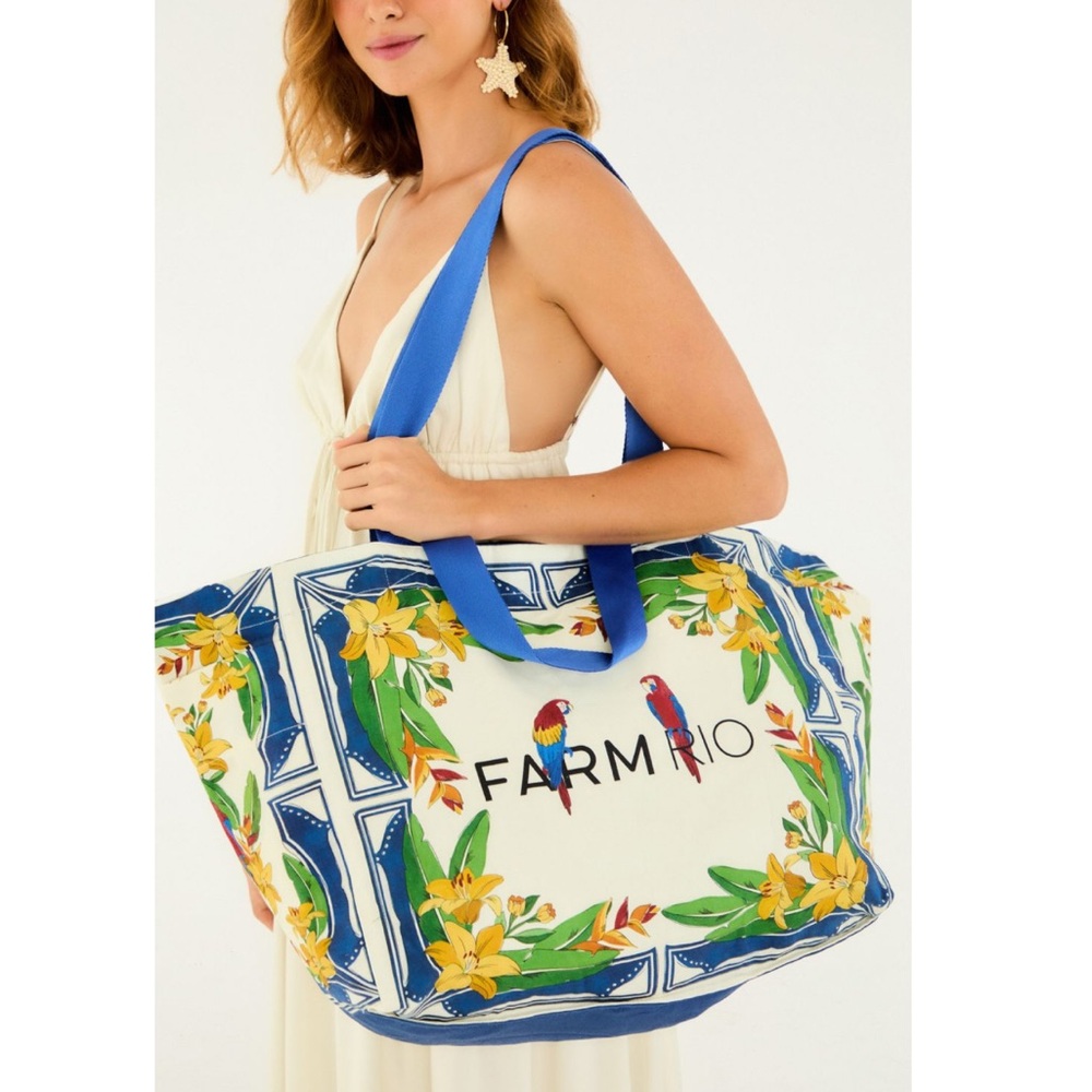 FARM Rio Brazil Tropical Parrot Large Canvas Carryall Tote Bag NWT